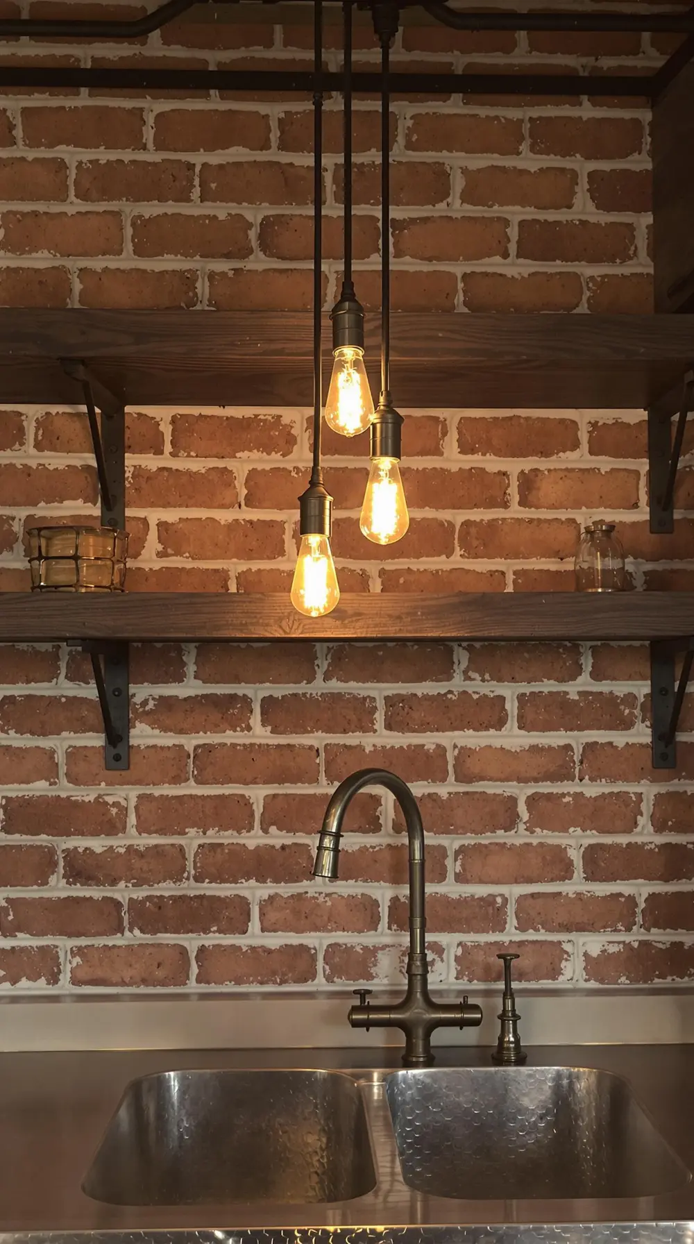  Industrial Edison Bulbs