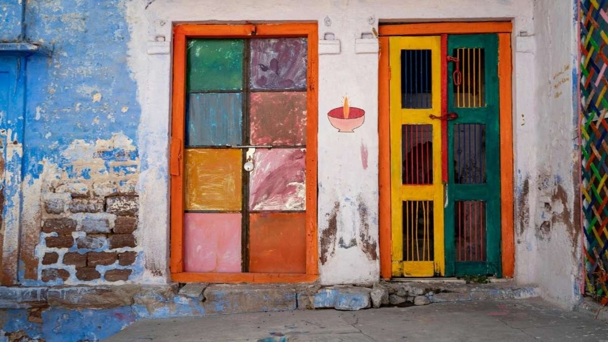 21 Stunning Painted Door Mural Ideas nice