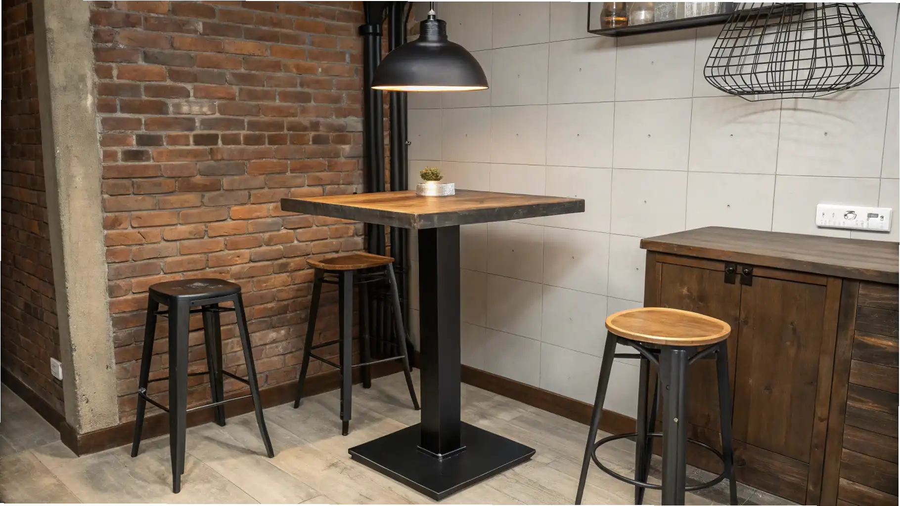 Loft-Style High-Top